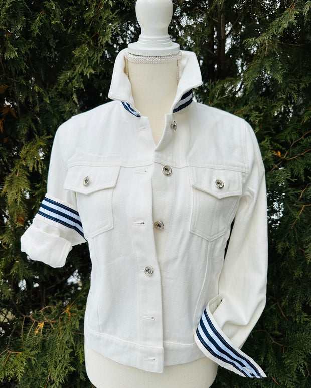 Dorothy White Denim Jacket w Pink Trellis (DWJ19)